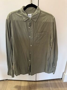 ZARA Olive Green Long-Sleeve Button-Up Shirt